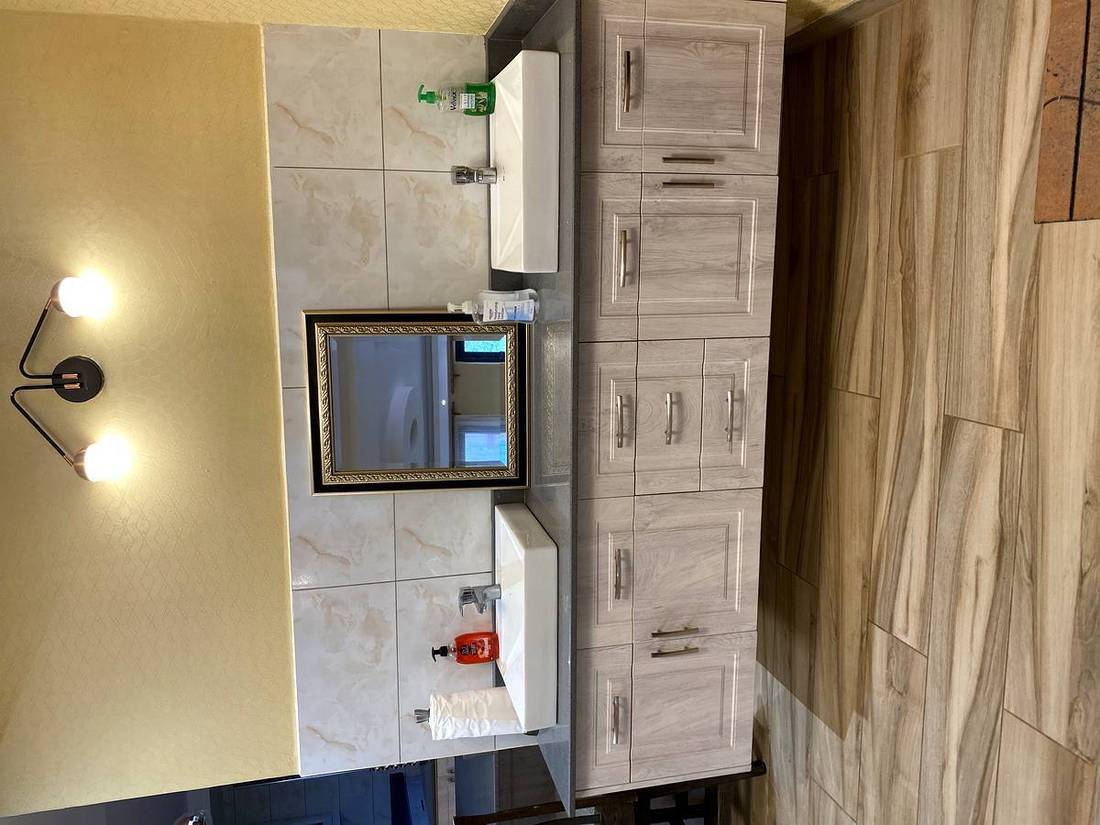 En-suite bathroom